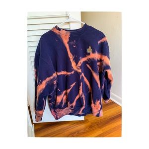 Women’s 90’s Bleached Tie-Dye Crewneck Sweatshirt